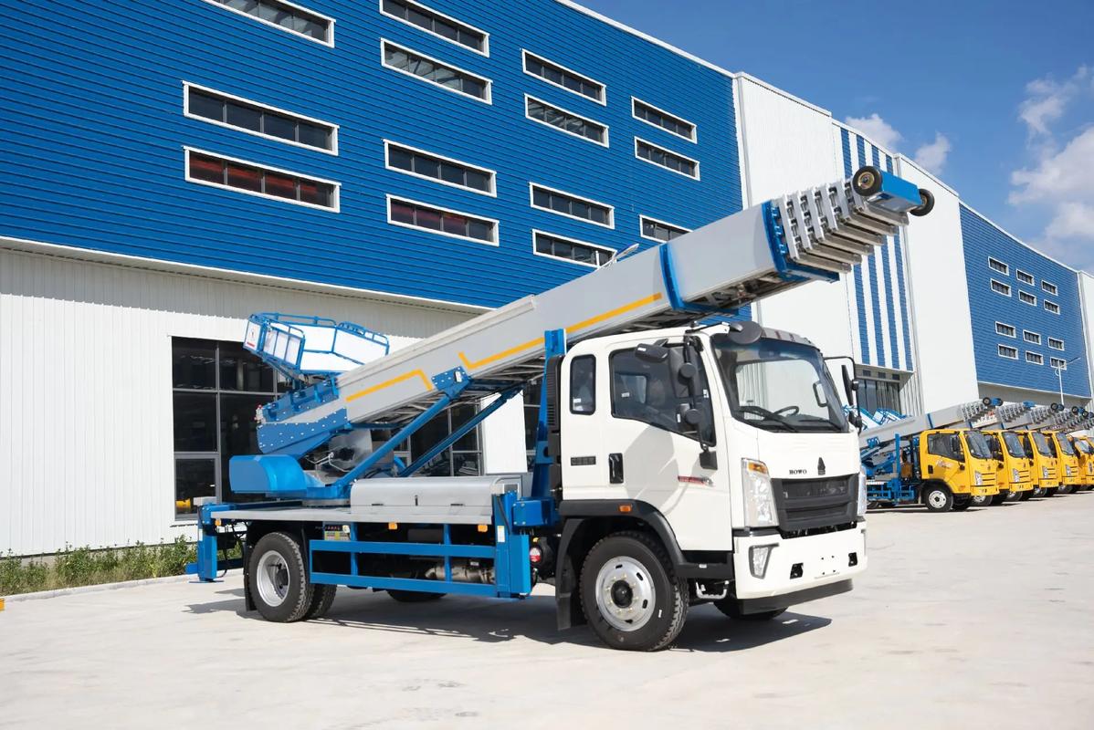 丰县出租云梯车高空作业车 建筑垃圾搬运