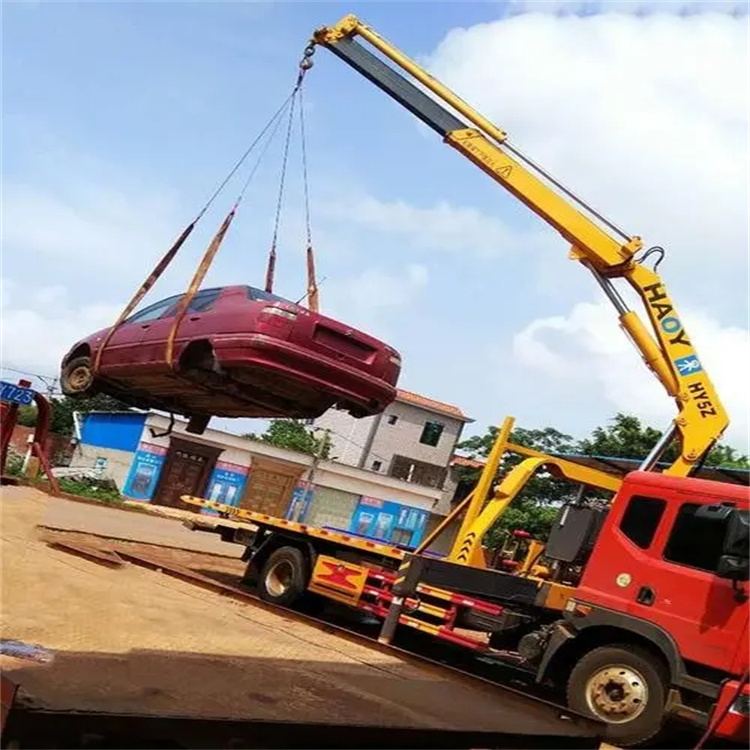 丰县吊车吊汽车的正确方法